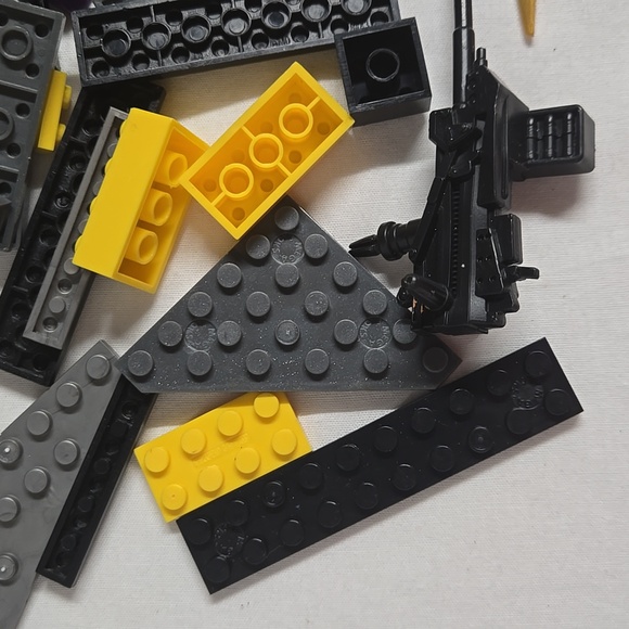 MEGA BLOCKS LOT - 13 Oz. Mixed Blocks Bricks Tires Slants Tubes Replacements - Picture 11 of 16